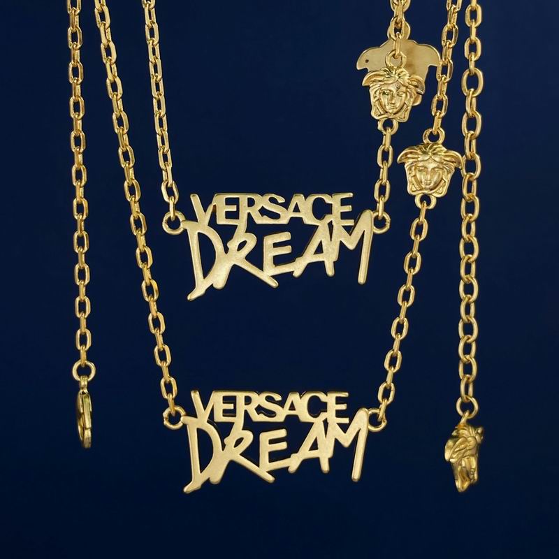 Versace necklace 05lyx24